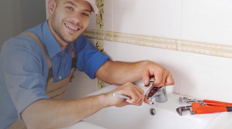 Handle or spout repair in Paradise, KS